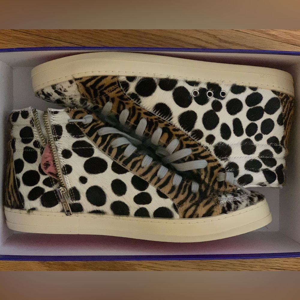Women’s Animal Print P448 Sneakers size 9
